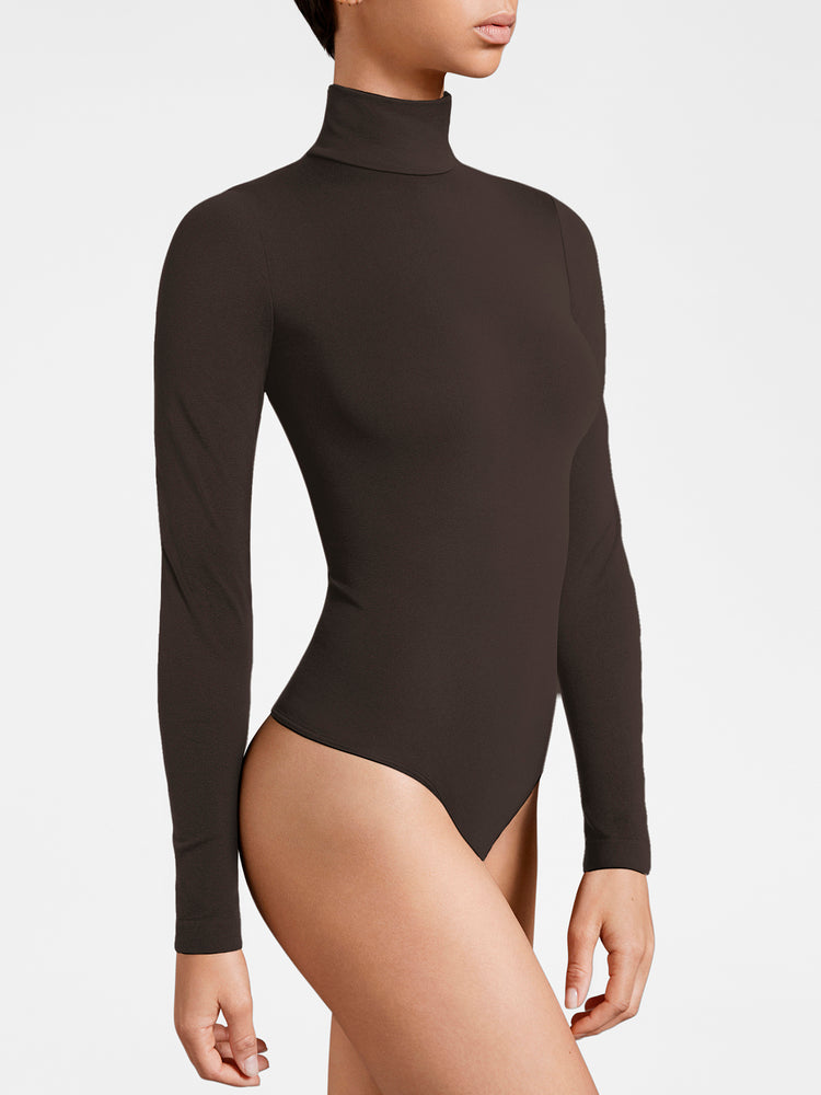 Sleek Turtleneck String Body Effortless Style