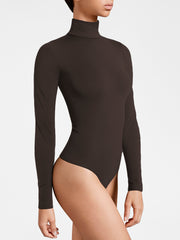 Sleek Turtleneck String Body Effortless Style